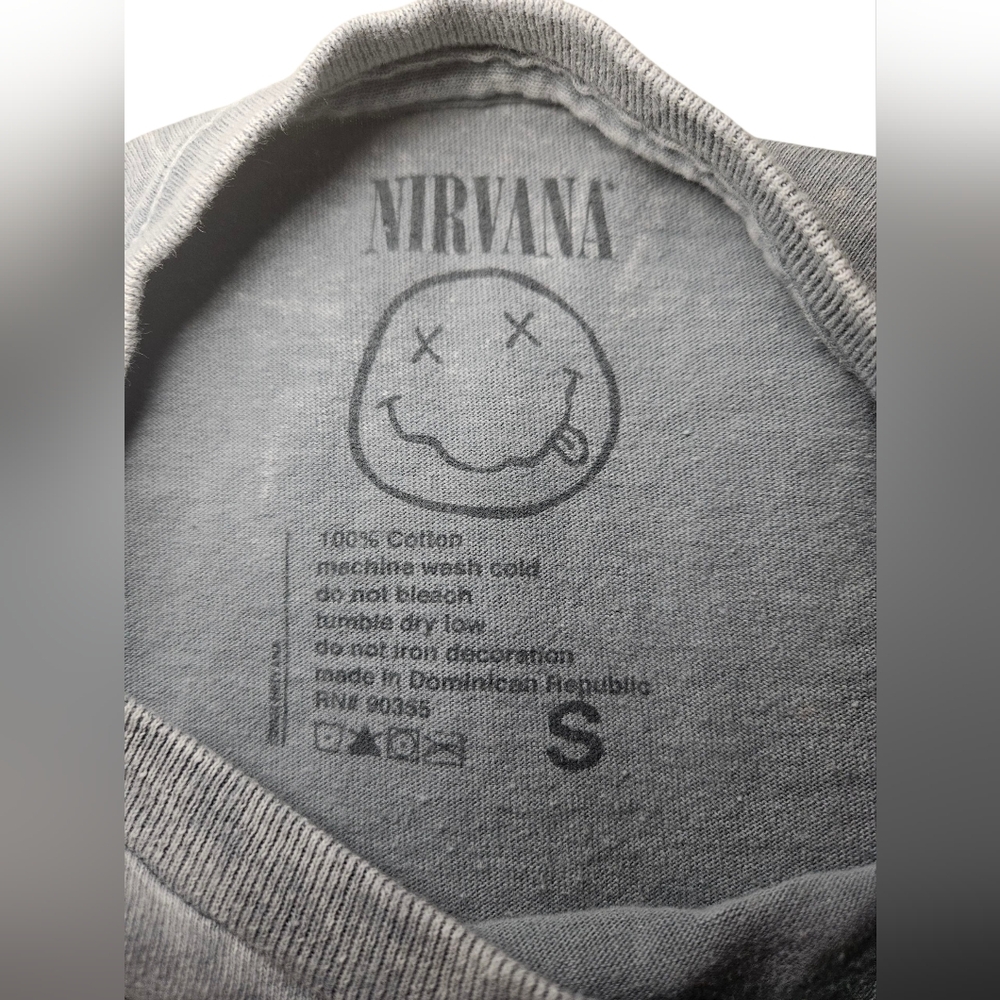 Small Womens NIRVANA Gray Smiley Face T-Shirt - Picture 5 of 5